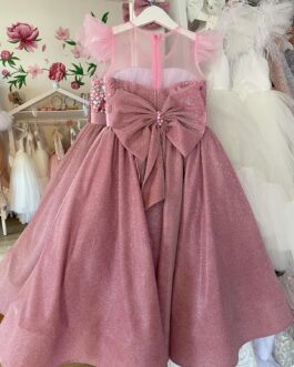 Růžové šaty s kamínky a dlouhou třpytivou sukní